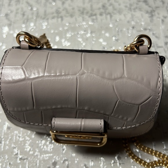 NWT Morgan Card Case On A Chain - Picture 5 of 8